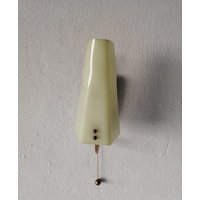 Schöne Cremefarbene Wandlampe Aus Plexiglas - 1950Er Jahre von VintageInModeDeluxe