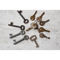 12Er Set Antike Schlüssel // Rustikale Alte Vintage Verschiedene Sammlerschlüssel Wohnkultur Geschenk-Man-Höhle 12Er Set Antike Schlüssel // Rustikale Alte Vintage Verschiedene Sammlerschlüssel Wohnkultur Geschenk-Man-Höhle von VintageJordanShop