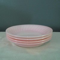Vintage Fire King Pink Swirl 4-Teiliges Suppenschüssel-Set von VintageKitchenwareUS