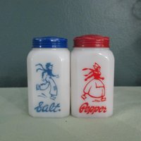 Vintage Hazel Atlas "Dutch Skater" | Rot & Blau Salz Und Pfefferstreuer Set von VintageKitchenwareUS