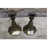 2 Messing Kerzenhalter Kerzenleuchter Kerzenständer Antik Stil Vintage Germany von VintageKreativecke