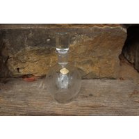 Art Deco Glaskaraffe Flakon/Likörflasche Geätztes Oder Geschliffenes Glas Sudetengau 30Er 40Er Jahre Art Deco Glaskaraffe Flakon/Likörflasche Geätztes Oder Geschliffenes Glas Sudetengau 30Er 40Er Jahre von VintageKreativecke