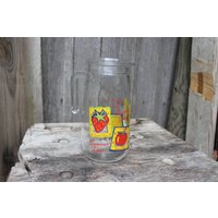Saftkrug Wasserkrug Glaskrug Glaskaraffe Karaffe Früchte Dekor 70Er Jahre von VintageKreativecke