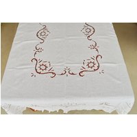 Neue Runde Vintage Crochet Lace Leinen Tischdecke 72 Zoll Und 8 Passende Servietten, Shabby Chic Cottage Weiß von VintageLinenStore