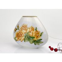 Heinrich Antik Weiße Keramik Vase Mit Handbemalten Blumen. Hergestellt in Deutschland von VintageMuseumShop