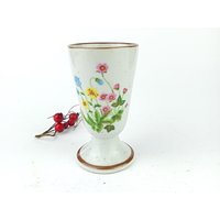 Kleine Porzellan Vase Mit Floralem Dekor von VintageMuseumShop