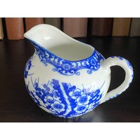 Porzellan Milchkännchen Aus Asien von VintageMuseumShop