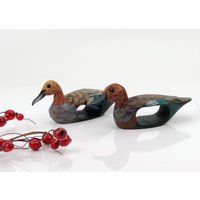 Set Von Zwei Figuren in Form Enten Mit Einem Loch Für Servietten von VintageMuseumShop