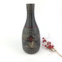 Vintage Schwarze Vase, Antike Keramik Dekoration von VintageMuseumShop