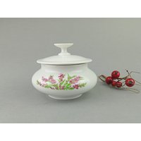 Vintage Zuckerdose Aus Feinem Weißen Porzellan Bona China Von Friberger Porzellan, Ddr von VintageMuseumShop