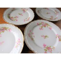 Set Von 4 Limoges Coronet Pink Ausgebogten, Vergoldeten, Geprägten Musterkanten Floral | Geranien 24 cm Große Teller von VintageOak