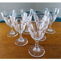 Set Von 6 Arcoroc Petale Weingläsern/Wasserkelchen, Einige Gebrauchsspuren Set Von 6 Arcoroc Petale Weingläsern/Wasserkelchen, Einige Gebrauchsspuren von VintageOak