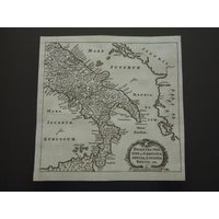 Italien 360+ Jahre Alte Karte Von Kampanien Kalabrien Apulien Abruzzen Abruzzo Zipfelbasilika Vintage Kleine Karten 5x5 "Cluver." Italien 360+ Jahre Alte Karte Von Kampanien Kalabrien Apulien Abruzzen Abruzzo Zipfelbasilika Vintage Kleine Karten 5x5 "Cluver." von VintageOldMaps