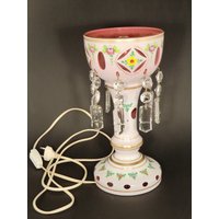 Boho Handbemalte Weiße Emaille Schliff Zu Cranberry Glas Lampe von VintageRetroEu