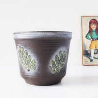 Bay Keramik, Brauner Und Grüner Mid Century Fat Lava Blumentopf/Übertopf von VintageRetroVases