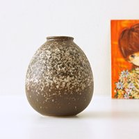 Bay Keramik Braun-Weiße Mid Century Fat Lava Vase von VintageRetroVases