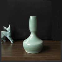 Bay Keramik Mid Century Seegrüne Vase L West Germany Bay Keramik Mid Century Seegrüne Vase L West Germany von VintageRetroVases