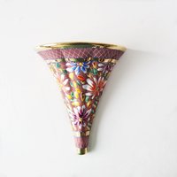 H. Bequet Mid Century Bunte Wandvase, Blumendekor Von Belgium Pottery von VintageRetroVases