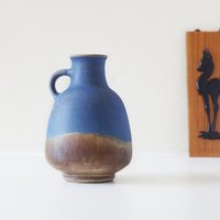 Karlsruhe Majolika, Blau Und Braun Mid Century Vase, Friedegart Glatzle, West German Pottery von VintageRetroVases