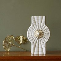 Rheinpfalz Hartporzellan Weiss & Gold Porzellan Mid Century/Op Art Vase, Bavaria, Germany von VintageRetroVases