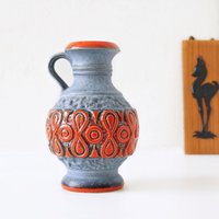 Ü-Keramik Eis Blau Und Rot Mid Century Vase, Abstraktes Relief Dekor, Westdeutsche Keramik von VintageRetroVases