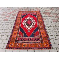 Handgeknüpfter Teppich von VintageRugsARISOY