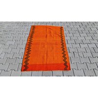 Kleiner Kelim Teppich, Vintage Orange Wowen Dekor Muster Design Boho Oushak 3'3'' Feet X 5'0'' Feet von VintageRugsRA