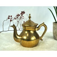 Alter Krug, Messingkrug, Kanne, Messingkanne Alter Krug, Messingkrug, Kanne, Messingkanne von VintageScheune