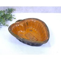 Antike Kuchenform, Backform "Herz' - Keramik, Ton, Steingut Hafnerware Um 1870 von VintageScheune