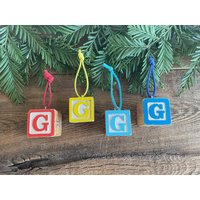 Buchstabe G Vintage Alphabet Block Ornament // Ihre Wahl Initial Zahlen Weihnachts von VintageSilverLining
