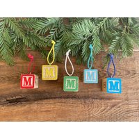 Buchstabe M Vintage Alphabet Block Ornament // Ihre Wahl Initial Zahlen Weihnachts von VintageSilverLining