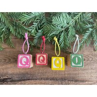 Buchstabe Q Vintage Alphabet Block Ornament // Ihre Wahl Initial Zahlen Weihnachts von VintageSilverLining