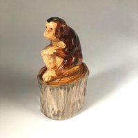 Affe Baumstamm Salz Und Pfefferstreuer, Wunderschöne Seltene Vintage 1950S Hand Bemalte Pfefferstreuer Aus Keramik von VintageStarsParis