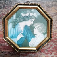 Kleines Bild Mutter Sohn Kleines Bild Mutter Sohn von VintageStorebySteph