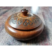 Schale Mit Deckel Holz Vintage Holzschale Alte Dose Geschnitzt Schale Mit Deckel Holz Vintage Holzschale Alte Dose Geschnitzt von VintageStorebySteph