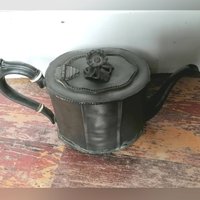 Schöne Verschnörkelte Uralte Kanne Schöne Verschnörkelte Uralte Kanne von VintageStorebySteph