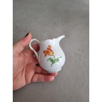Meissen Porzellan Milchkännchen Handbemalte Blumen 1960Er Jahre von VintageStoryDesign