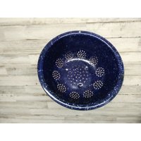 Vintage Blue Speckked Colander/Blaues Emaillegeschirr Emailleware Gespenst Küchenartikel von VintageTennHouse