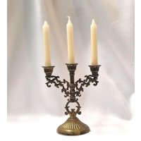 Vintage Metall Kerzenständer Antiker Dreier-Kerzenhalter von VintageThingsEurope