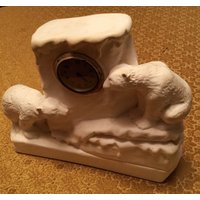 Vintage 1920Er Jahre Art-Deco-Alabaster-Uhr Mit Zwei Eisbären Auf Einem Eisberg Schmelzendem Schnee von VintageTimeAfterTime