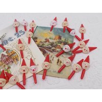 Vintage Mid-Century Weihnachten Weihnachtsmann Karte Hänger Pegs Lot von VintageJoyForAll