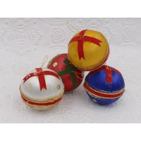 Vintage Weihnachtsdekorationen Für Seidenfäden von VintageJoyForAll