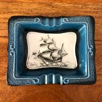 Vintage-Aschenbecher Aus Keramik Mit Klipper-Segelboot-3D-Bild, Geschenk Für Seglerboot-Liebhaber, Papa, Männerhöhlen-Dekor von VintageVibesByJessie