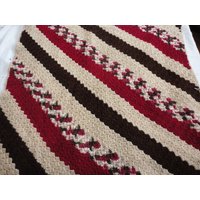 Beige Braun Dunkel Himbeer Schoß Decke Werfen Afghan Handgemacht von VintageWoofatorium