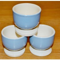 3x Vintage Eierbecher Von Villeroy Und Boch Hellblau /Beige 50Er Jahre Retro Mid Century Space Age Shabby Chic Landhausstil von VintageandGlory