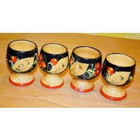4x Schöne Vintage Chochloma Holz Eierbecher 70Er Jahre Egg Cups Beige/ Bunt Retro Mid Century Shabby Chic Landhausstil Seventies von VintageandGlory