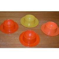 4x Vintage Eierbecher 70Er Jahre Egg Cups Kunststoff Bunt Retro Mid Century Shabby Chic Landhausstil Fifties von VintageandGlory