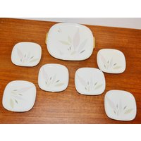 Anbietschale Und Tellerchen Von Wunsiedel Beige /Bunt Mit Goldrand 50Er Jahre Retro Mid Century Seventies Shabby Chic Landhausstil Anbietschale Und Tellerchen Von Wunsiedel Beige /Bunt Mit Goldrand 50Er Jahre Retro Mid Century Seventies Shabby Chic Landhausstil von VintageandGlory