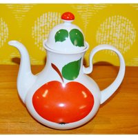 Schöne Vintage Kaffeekanne Von Seltmann Weiden Dekor Patricia Seventies Wgp Seventies Retro Design 70Er Jahre Wgk Shabby Chic Landhausstil von VintageandGlory
