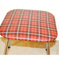 True Vintage Sitzhocker 50Er Jahre Rockabilly Rot /Silber Mid Century Retro Fifties Shabby Chic Landhausstil von VintageandGlory